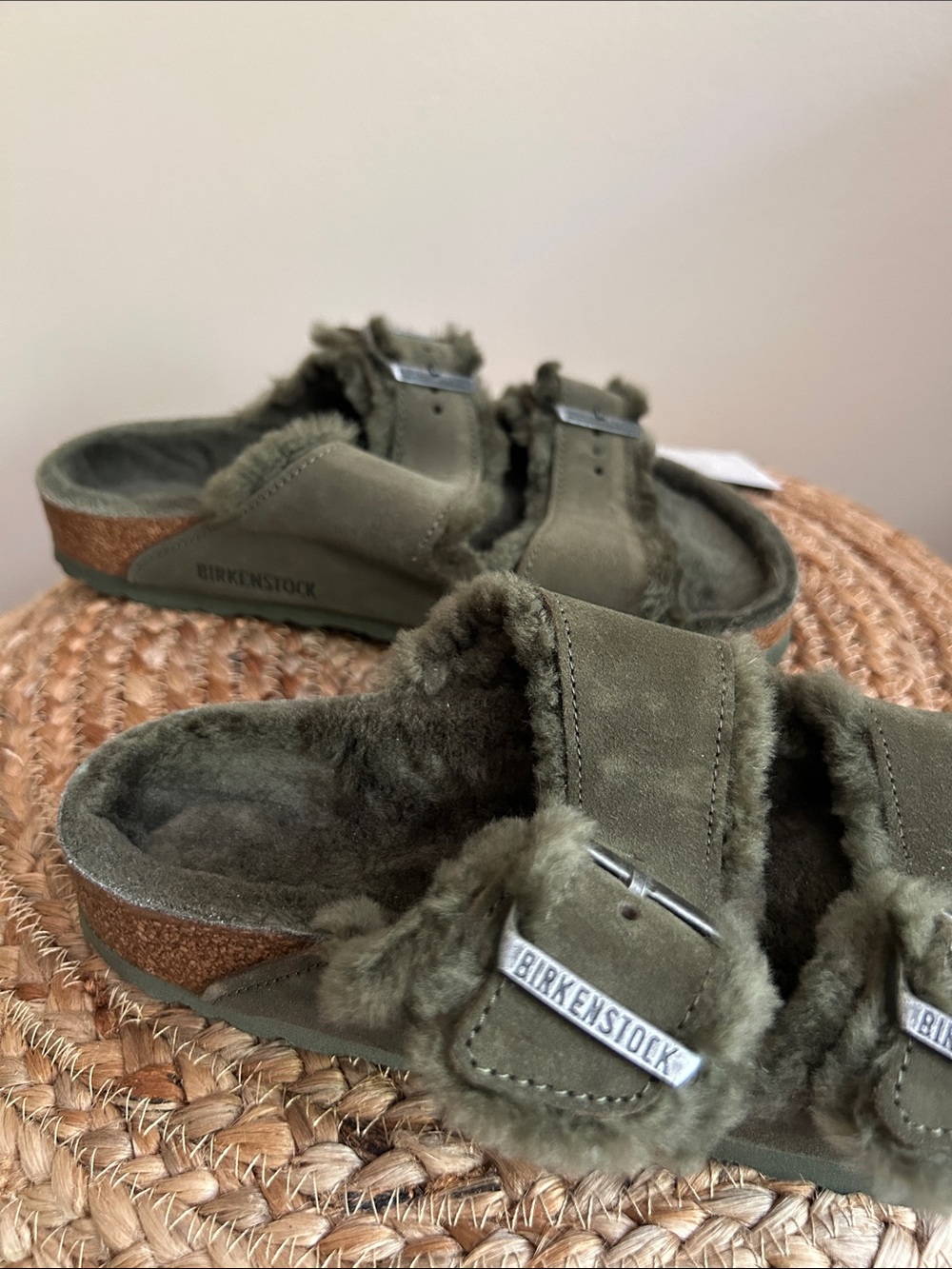 Birkenstock Arizona Shearling Sandal Thyme - Picture 8 of 8